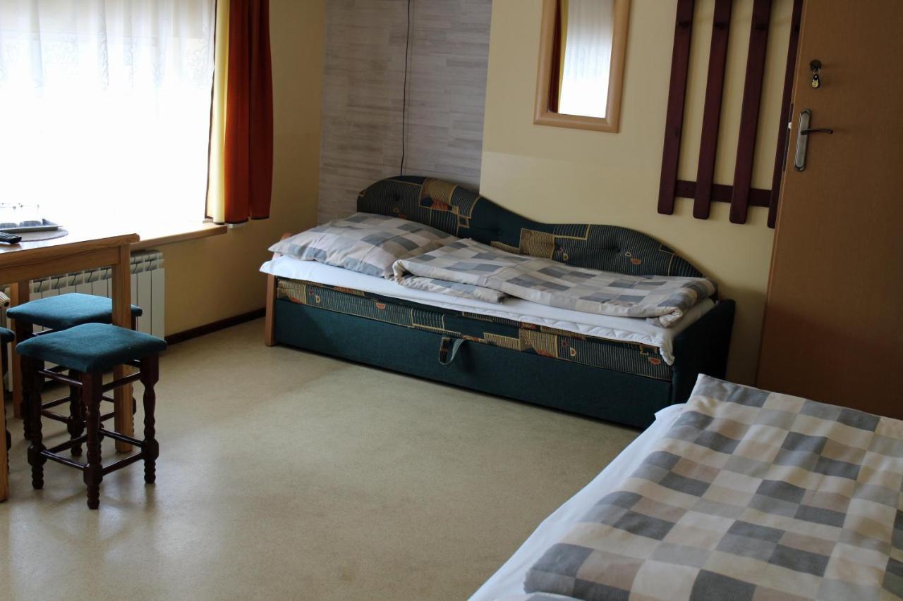 Bar Malwa Motel Aleksandrów Łódzki Kültér fotó