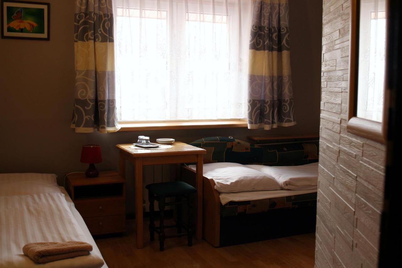 Bar Malwa Motel Aleksandrów Łódzki Kültér fotó